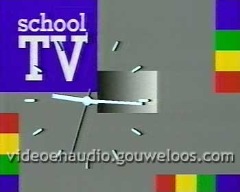 School TV Pauze Klok (2 versies) (1986) 02.jpg