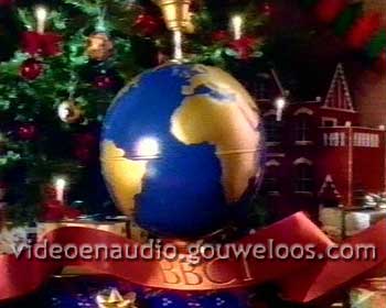 BBC1 - Wereldbol & Kerstboom (199x).jpg