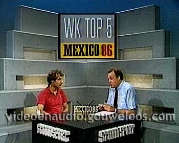 Studio Sport - Mart Smeets met Tom van het Hek in de Rust Wedstrijd Mexico 86 (1986).jpg